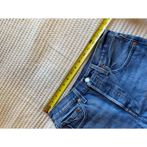 Levi’s 501 Medium Wash Cut Off High Waisted Cotton Denim Shorts Size 27 - Picture 5 of 14